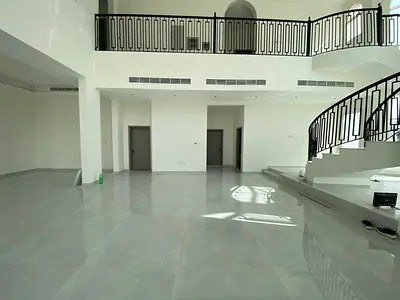 Spacious 5BR Villa | Large Living | Prime Location