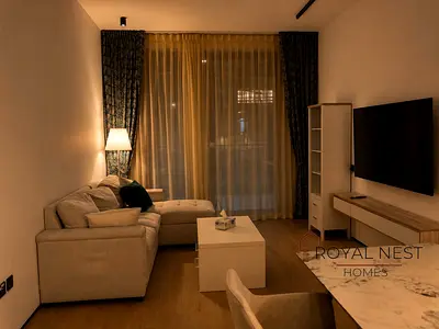 Modern Unit | Fully furnished | Vacant