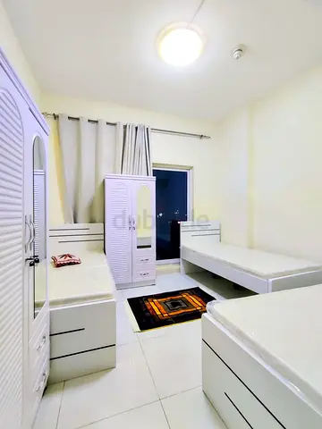 Limited Time Offer! Bed Space For Executive Male With Attached Bath (Ind/Pk/Nepl/Bangl)