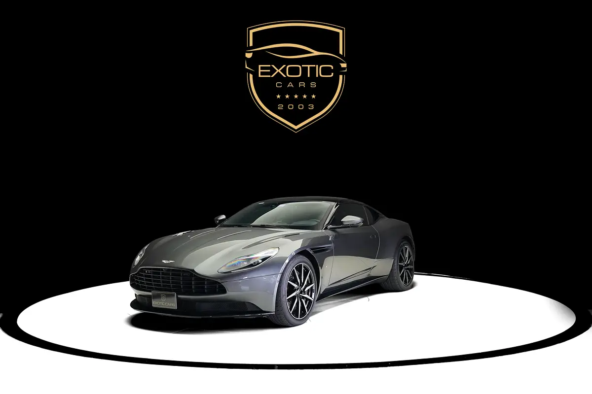 Aston Martin DB11 2017 — photo 1 of 16