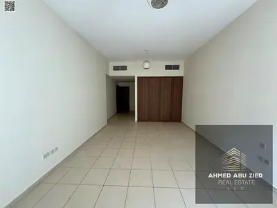 شقة غرفتين وصالة مفروشة بالكامل للإيجار السنوي | إطلالة بحرية جزئية | باركن مجاني | عجمان ون - الراشدية 3