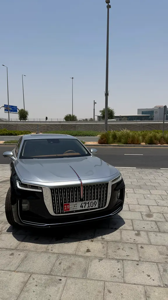 Hongqi H9 2022 — photo 1 of 11
