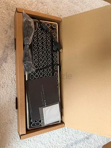 AZIO retro keyboard