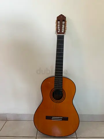 Yamaha C40 - Classical Acoustic Guitar