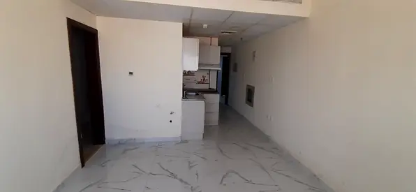 New Apartment Big Studio With Open View near Lulu Butina