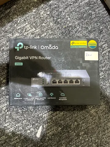 TP-Link Omada Gigabit VPN Router (Like new) - ER605