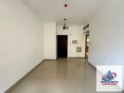 اجمل غرفة وصالة تاني ساكن تكييف وغاز مركزي بسعر مميز جدااا وتسهيلات تصل الي 6 دفعات تامين شيك