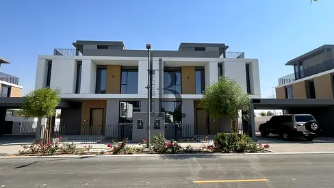 Emaar’s Finest | Stunning 4BR Twin Villa | Side Garden & Rooftop Lounge