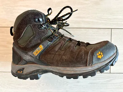 Men’s shoes