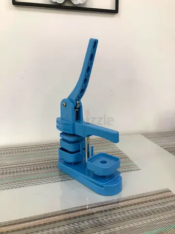 Fridge Magnet/Badge Making Machine