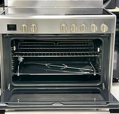 Bosch Series 8 Freestanding 5 Zone Electric Cooking range oven fan stove model  HCB738357M 90x60cm