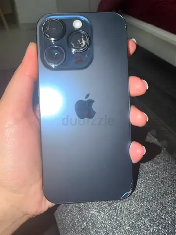 Apple iPhone 15 Pro in Blue Titanium (battery 78% + backbone is broken with few scratches)