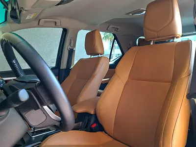 صورة مصغرة 11 لـ 2024 Toyota FORTUNER