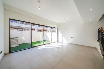 Premium Cluster | Brand New | Vacant | 2-4 Cheques