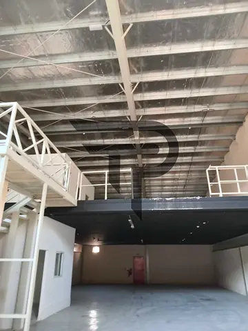 🏭 Corner Warehouse for Rent – Insulated | Mezzanine | Civil Defense Approved