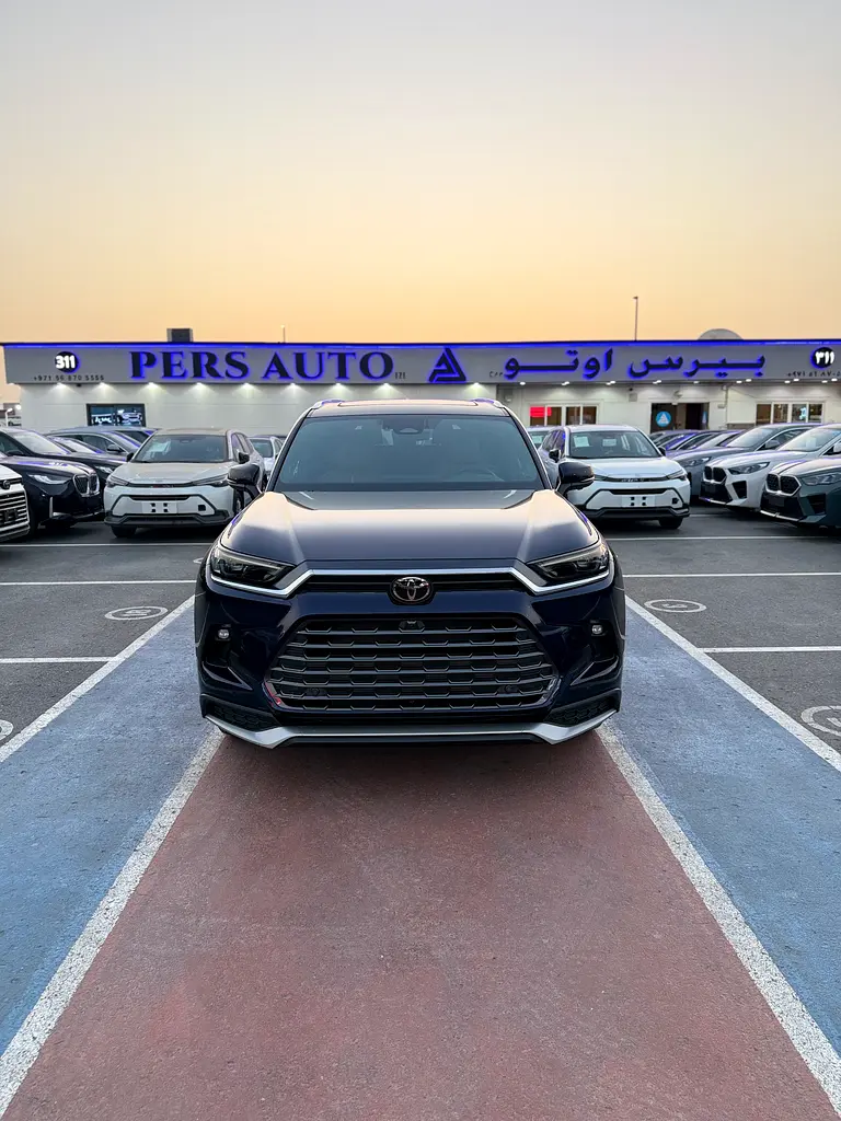 Toyota Grand Highlander 2026 — photo 1 of 19