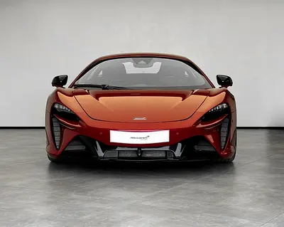 2023 McLaren Artura Performance | GCC Specs | Low Mileage