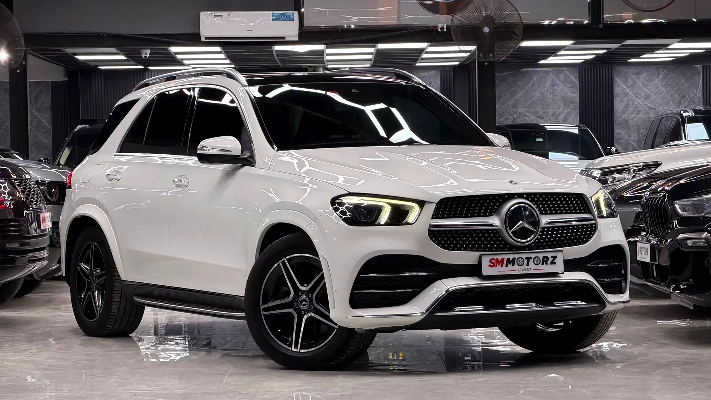 Mercedes-Benz GLE-Class 2022 — photo 1 of 16
