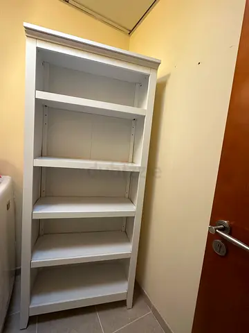 White 5-Shelf Bookcase / Display Unit - Good Condition