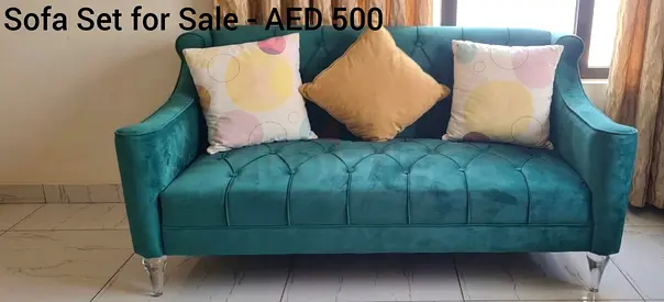 Green Velvet 3-Seater Sofa in Good Condition - AED 500