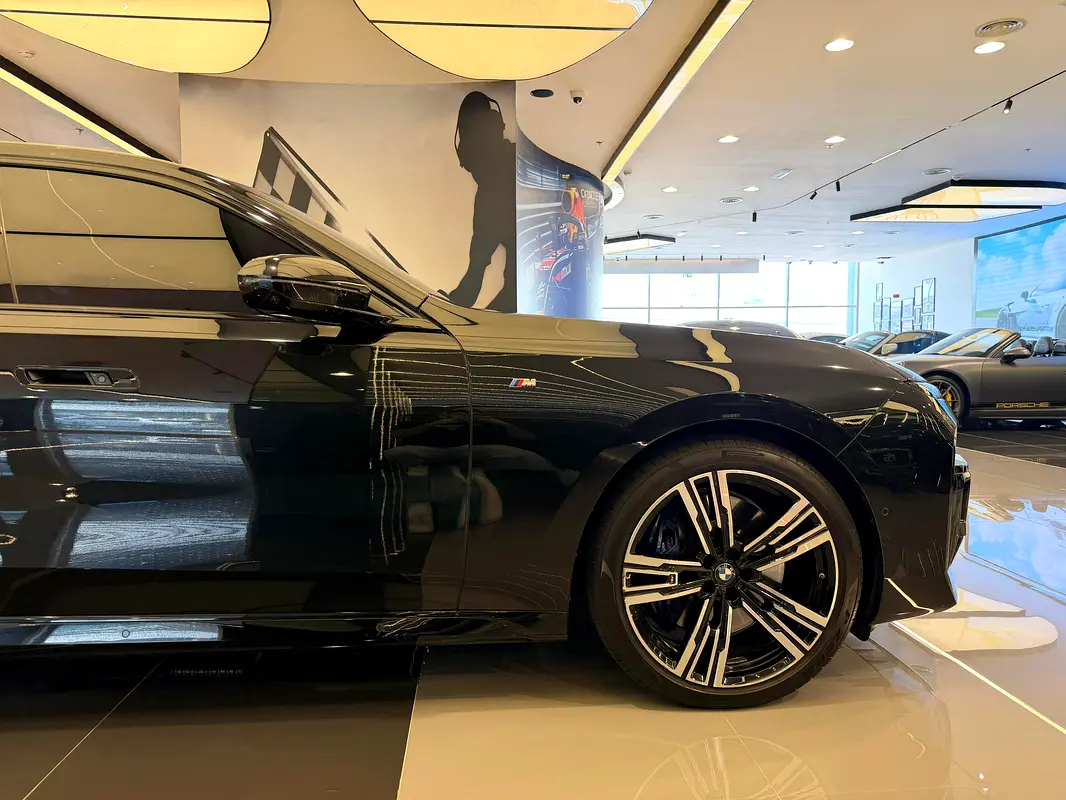 BMW 7-Series 2024