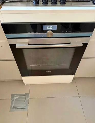 Siemens iq700 latest model built-in electric oven 60cm