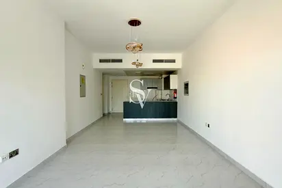 Chiller Free | Maids room | Low Floor | Near Mall