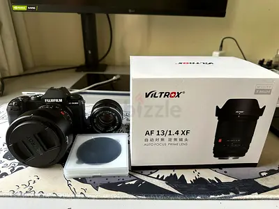Fujifilm xs20 + 2 lenses
