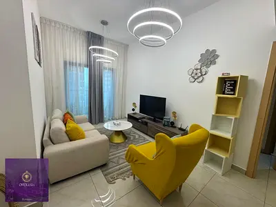 Elegant and Extremely Spacious 1 Bedroom