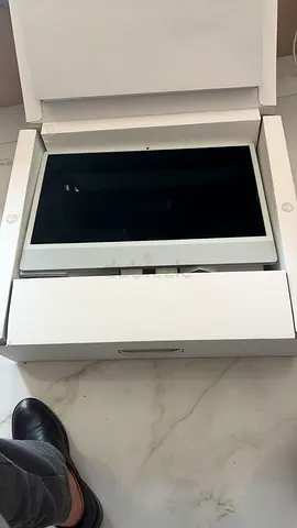 iMac m4 with box and all accessories  16/256gb