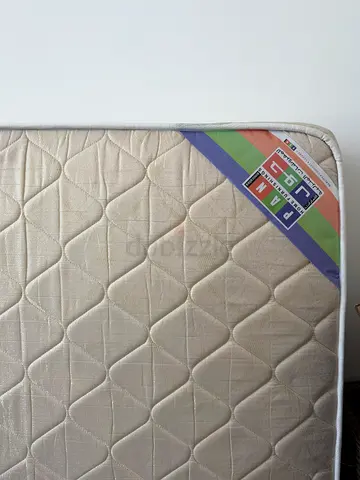 Single Mattress in Good Condition -SUPER Medical Firm Support 160x200