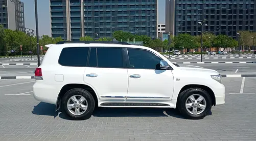 صورة مصغرة 7 لـ 2010 Toyota LAND CRUISER
