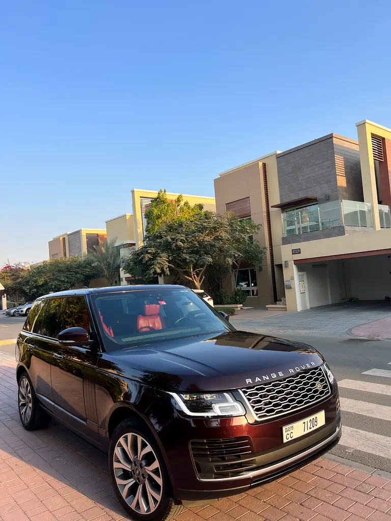 Land Rover Range Rover 2020 — photo 1 of 17