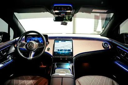 2023 Mercedes-BENZ EQE — миниатюра 11