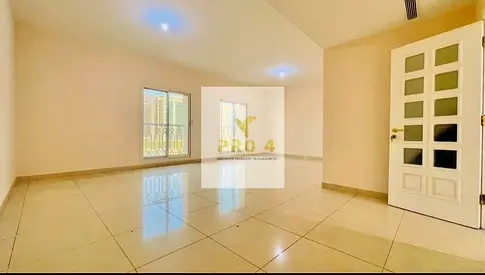 Spacious 3master bedrooms apt 90k 1payment security dep0sit 5k with maid room+wadrobes+balcony