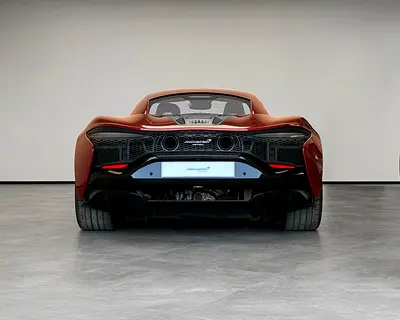 صورة 2 لـ 2023 Mclaren ARTURA
