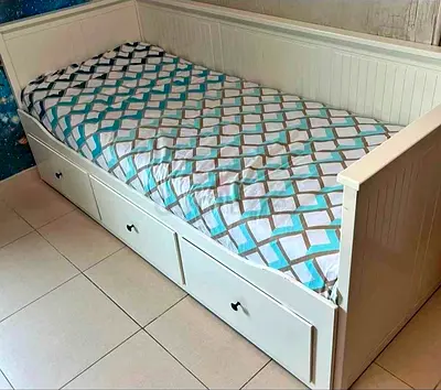 Ikea hemnes day bed with mattress