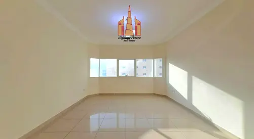 No Commission Hot offer ONE month free Luxury 2bhk apartment with wardrobe Near to sahara mall full family building
