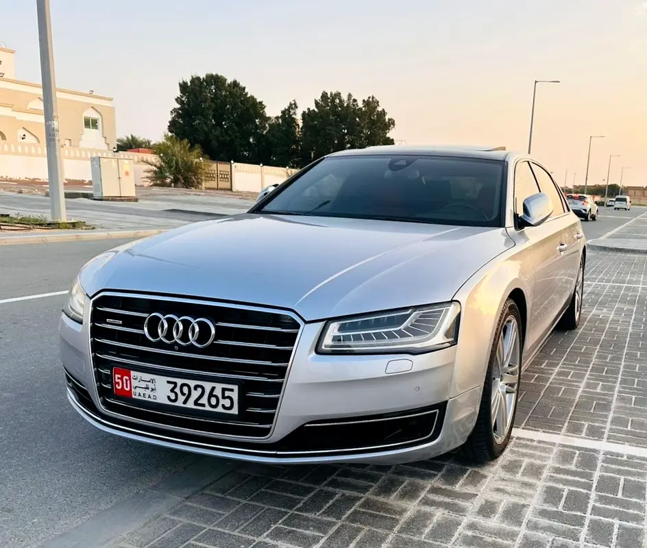 Audi A8 2015 — photo 1 of 7