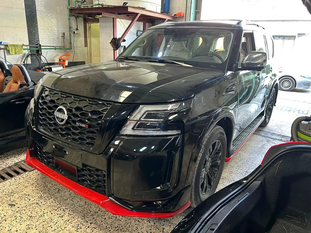 Nissan Armada 2020 — photo 1 of 11