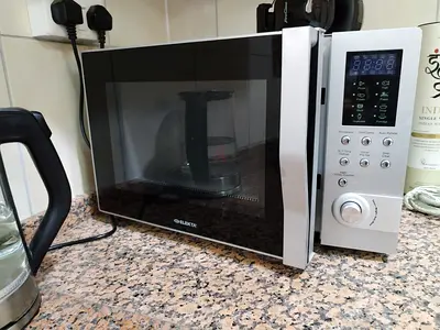 Microwave