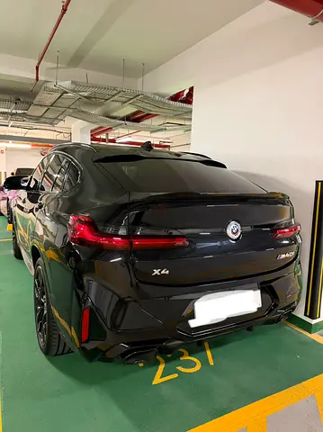 BMW X4 M40i GCC Specs - Warranty + Service Contract