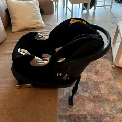 Baby car seat