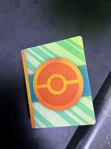 Pokémon card binder(36 cards holder) Has cards too