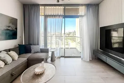 6 Cheques | Furnished | With Parking and Balcony