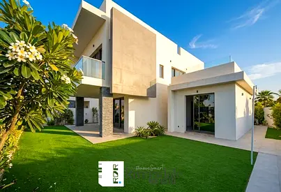 Golf View-4BHK+Maid Villa-Red Wood Yas