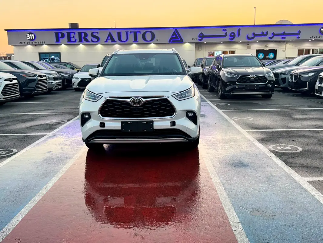Toyota Highlander 2026 — photo 1 of 17