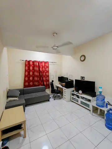 Executive Bedspace available for rent in 1BHK at old Muweilah, near big nesto /lulu