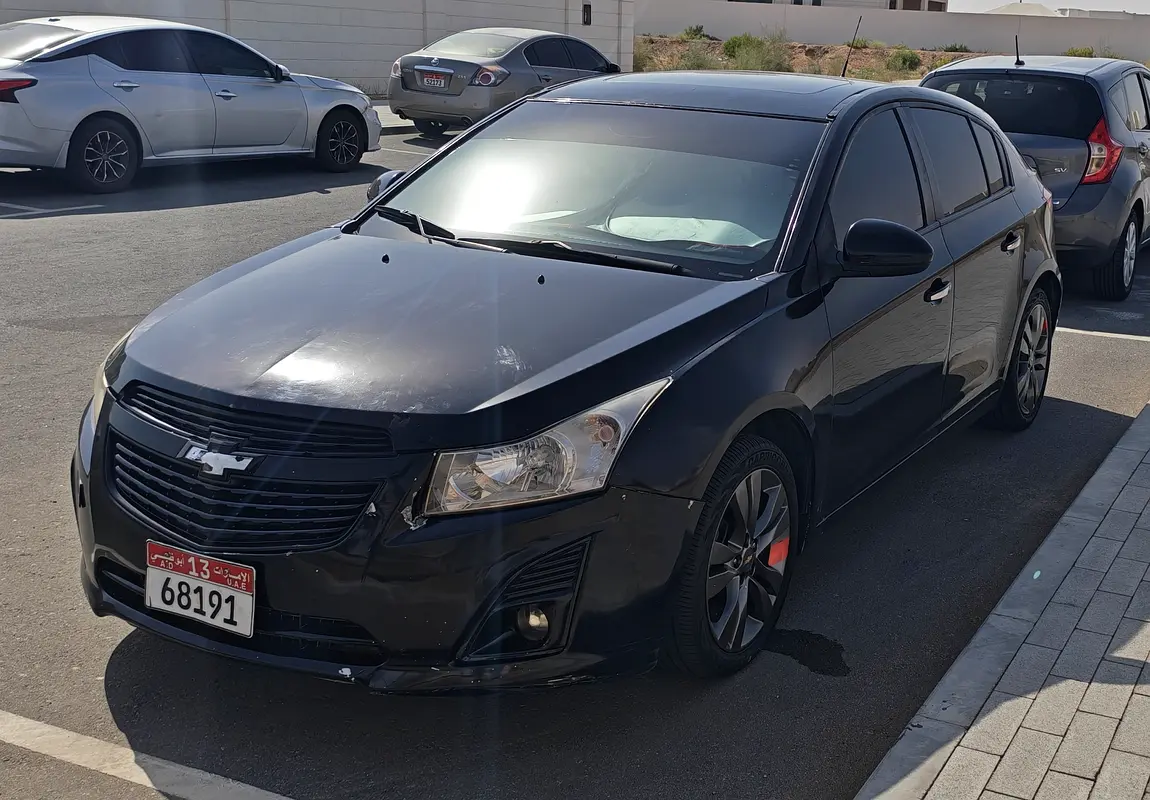 Chevrolet Cruze 2013 — photo 1 of 8