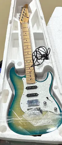Tom Anderson Drop Top Classic Guitar